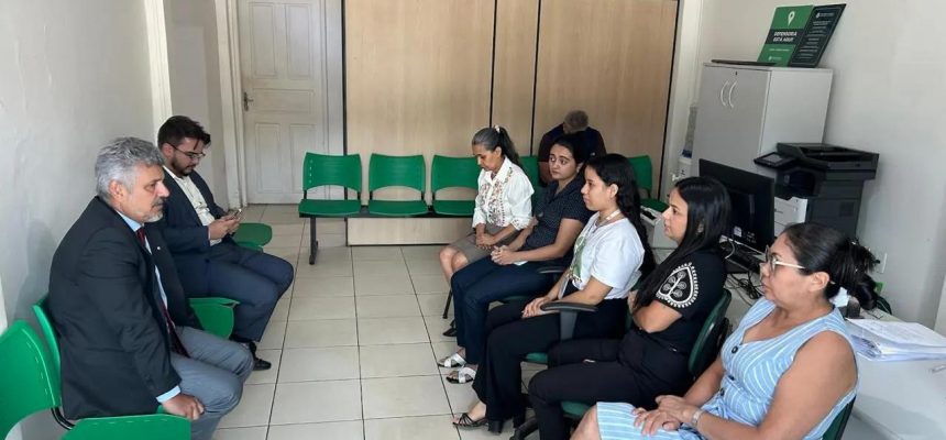 A Corregedoria Geral da Defensoria Pública do Amazonas (DPE-AM) realizou, nos dias 10 e 11 deste mês, uma correição ordinária em Careiro Castanho, na Região Metropolitana de Manaus, com o objetivo de fiscalizar e orientar quanto aos serviços prestados, avaliando a regularidade dos atendimentos da Defensoria no Município e garantindo o cumprimento das normas e a eficiência nos procedimentos judiciais e administrativos. 
