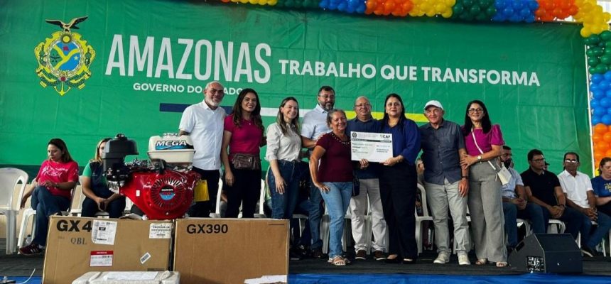 Mais de R$ 1,1 milhão em crédito rural foi destinado ao setor primário de Manaquiri e Careiro (distantes 60 e 88 quilômetros de Manaus). O recurso foi concedido, na segunda-feira (07), para agricultores familiares pelo Governo do Amazonas, que, também, entregou aos trabalhadores 143 documentos rurais.